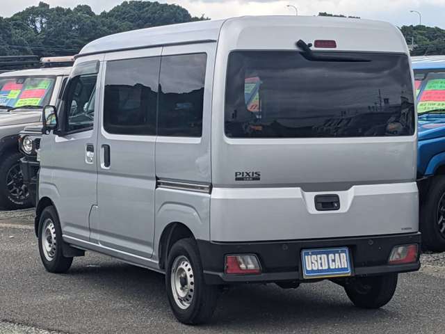Toyota Pixis Van 8