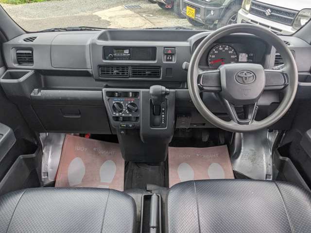 Toyota Pixis Van 10
