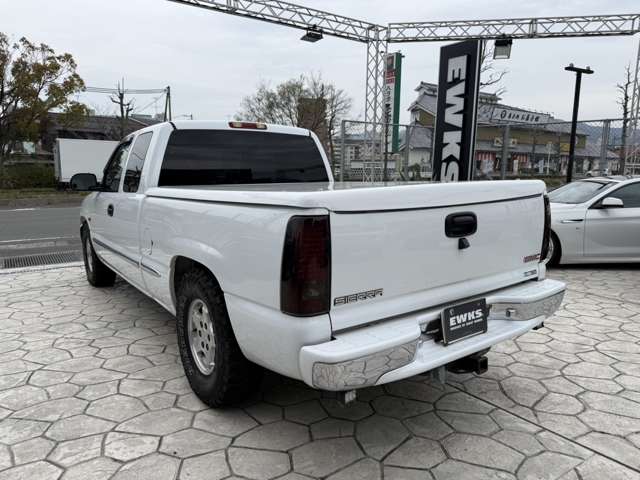 GMC Sierra 4