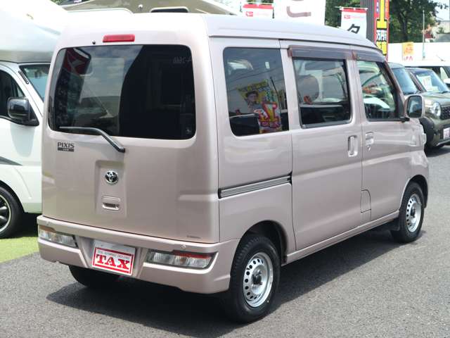 Toyota Pixis Van 10