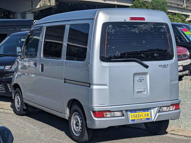 Daihatsu Hijet Cargo 9