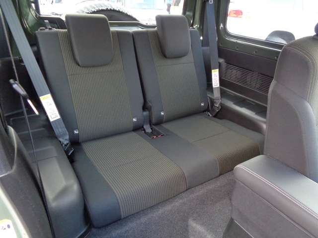 Suzuki Jimny Sierra 10