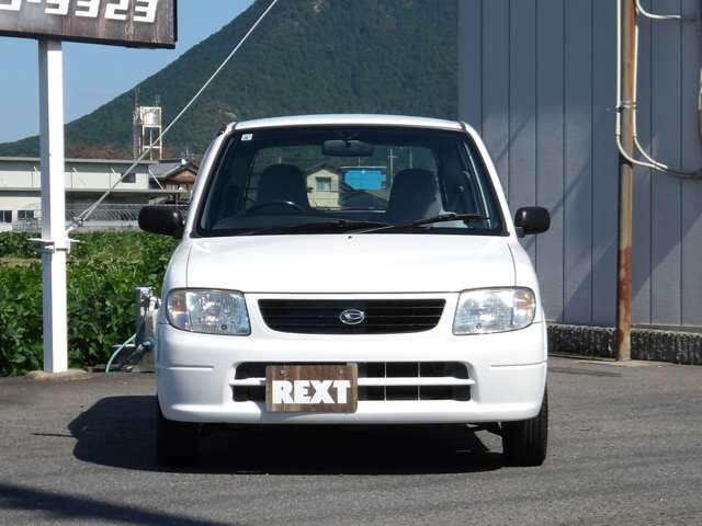 Daihatsu Mira 5