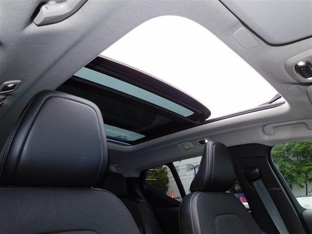 Volvo XC40 3
