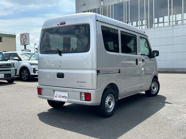 Suzuki Every 8