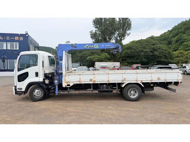 Isuzu Forward 4
