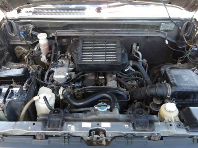 Mitsubishi Pajero Mini 12