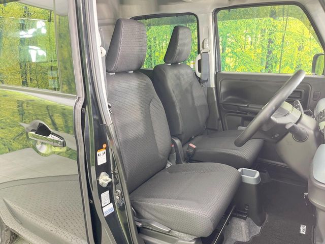 Suzuki Spacia Base 8
