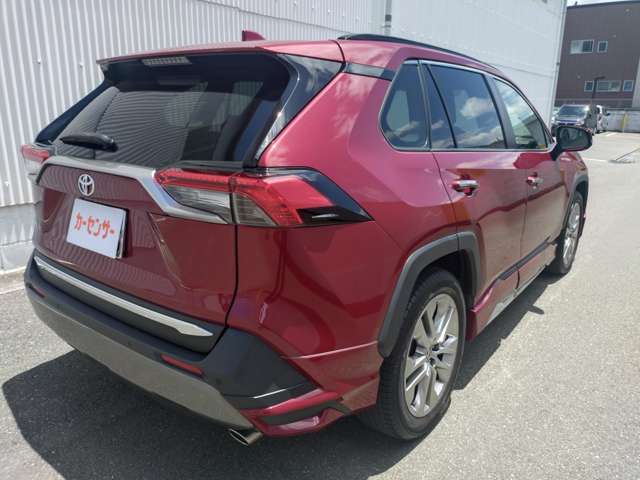 Toyota RAV4 12