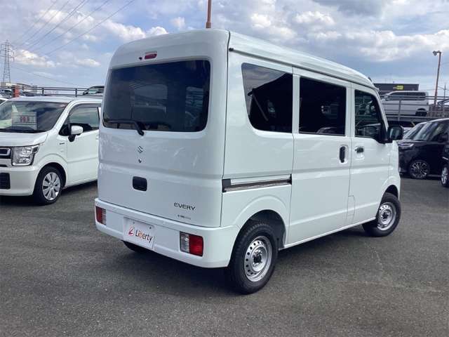 Suzuki Every 8