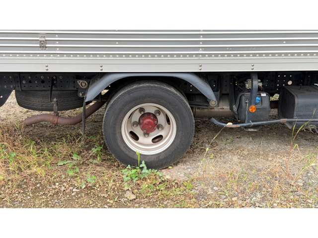 Mitsubishi Fuso Canter 11