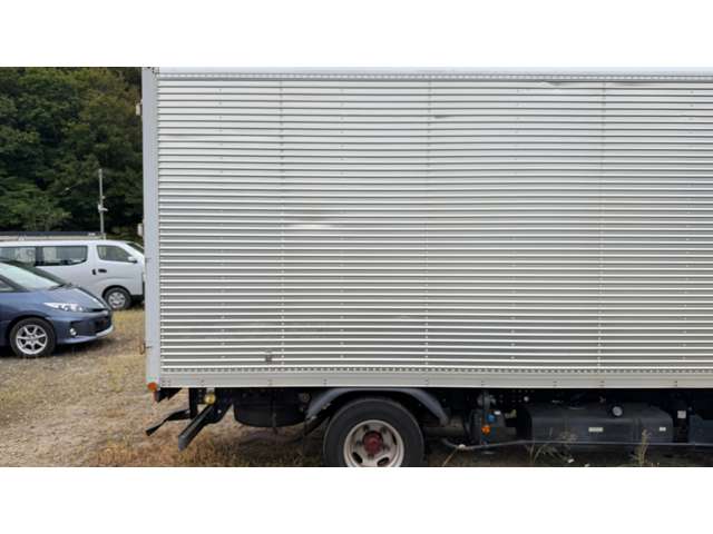 Mitsubishi Fuso Canter 8