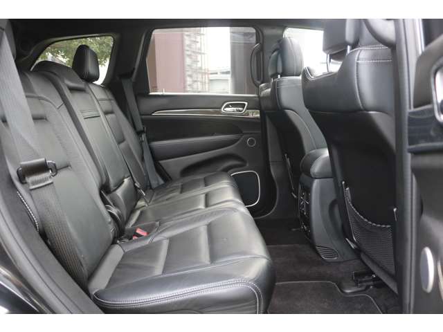 Jeep Grand Cherokee 9