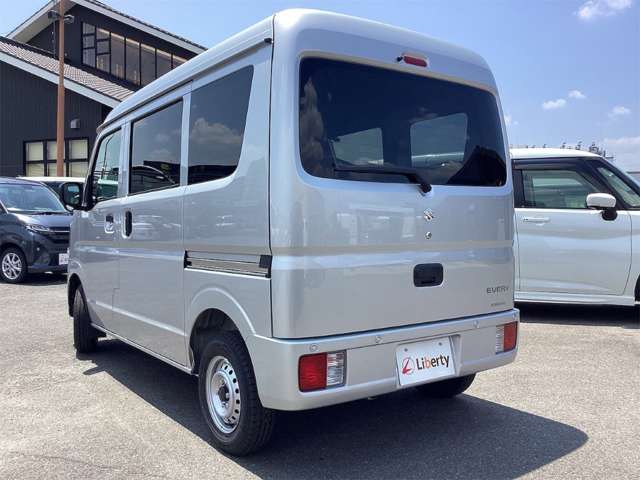 Suzuki Every 12