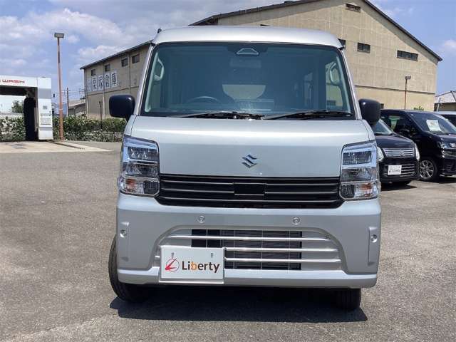 Suzuki Every 8