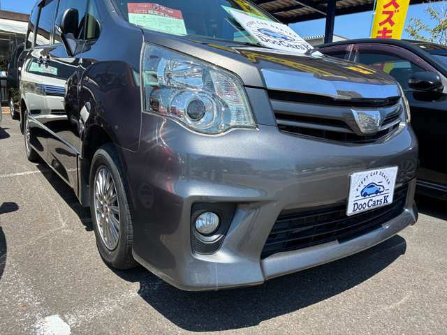 Toyota Noah 4