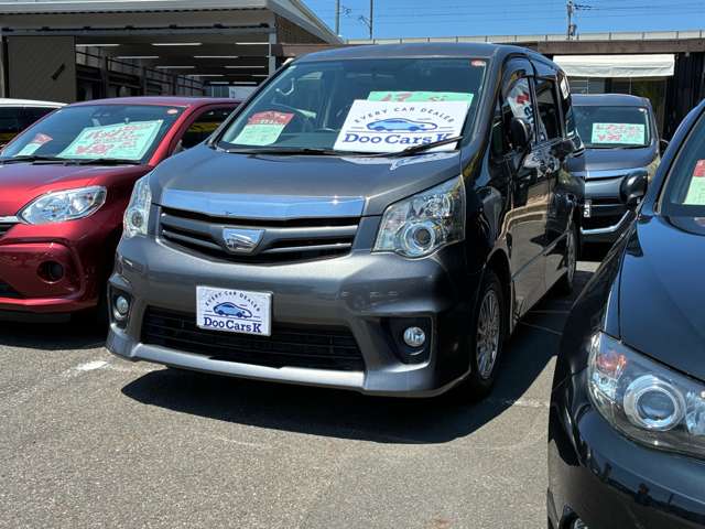 Toyota Noah 6