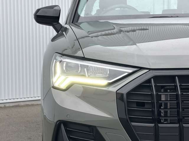 Audi Q3 12