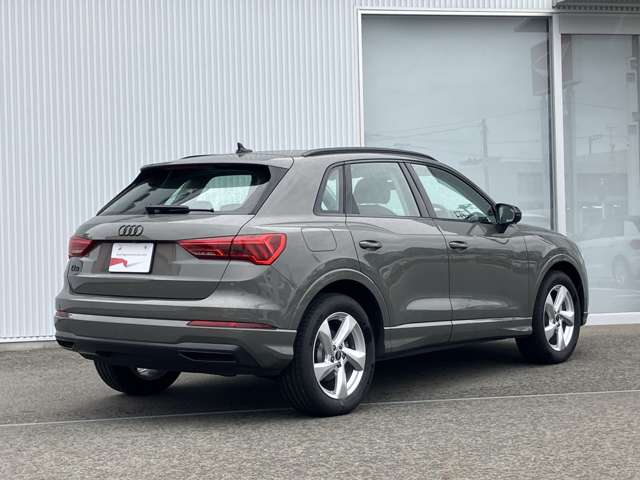 Audi Q3 9