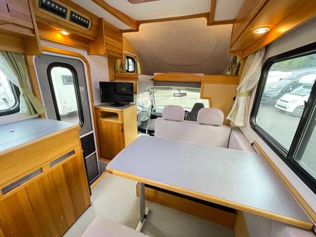Mazda Bongo Truck 3