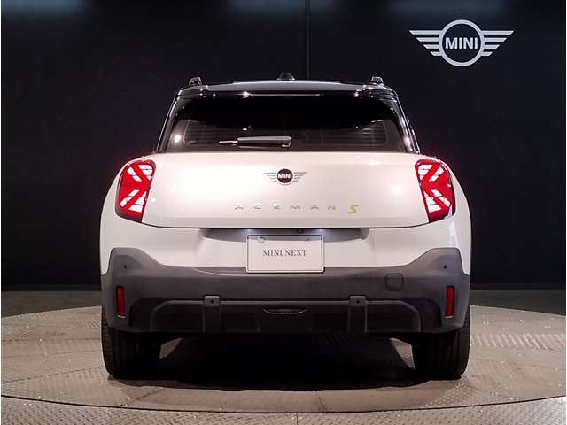 MINI Aceman 10