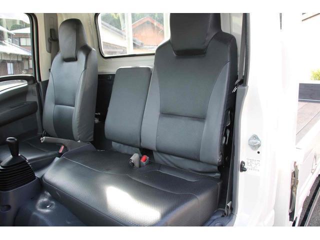 Isuzu Elf 11