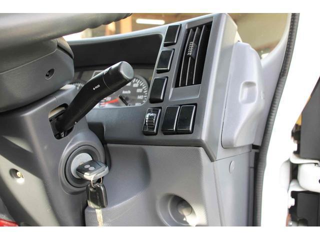 Isuzu Elf 5