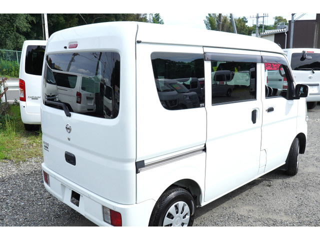 Nissan NV100 Clipper 3
