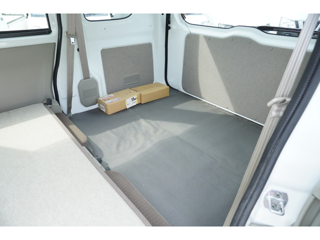 Nissan NV100 Clipper 7