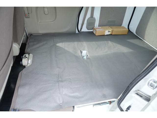 Nissan NV100 Clipper 8