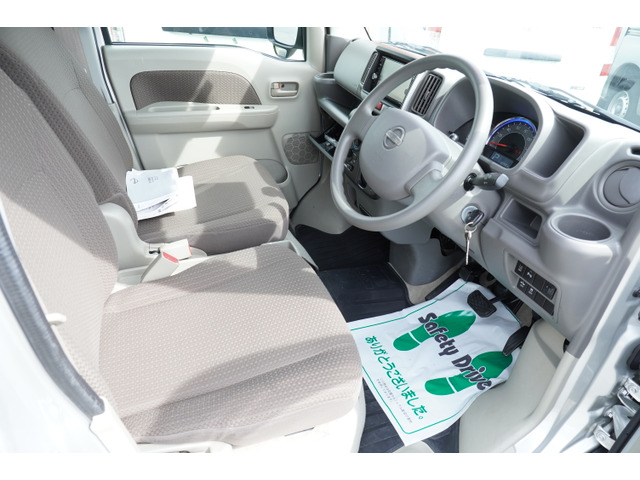 Nissan NV100 Clipper 12