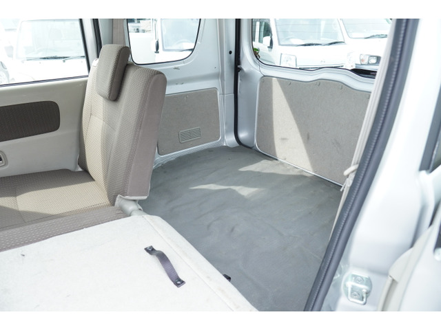 Nissan NV100 Clipper 6