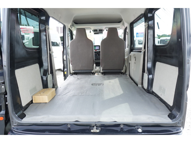 Nissan NV100 Clipper 9