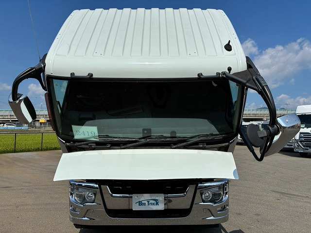 Mitsubishi Fuso Super Great 12