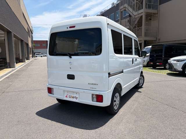 Suzuki Every 9