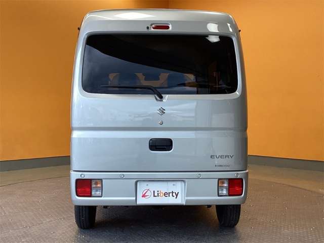 Suzuki Every 8