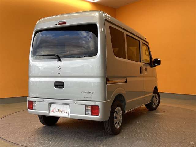 Suzuki Every 9