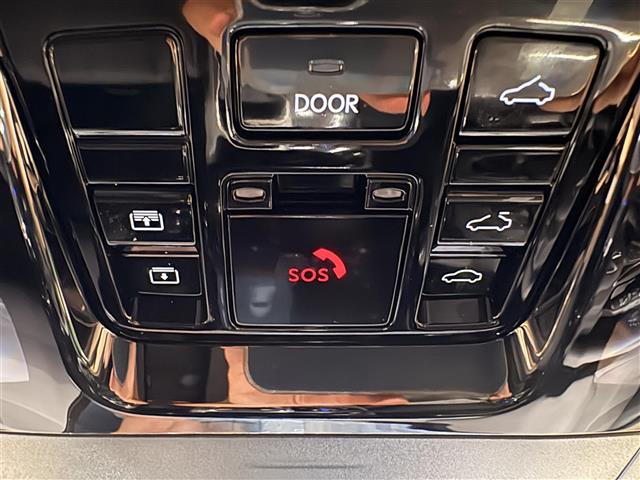 Lexus NX 12