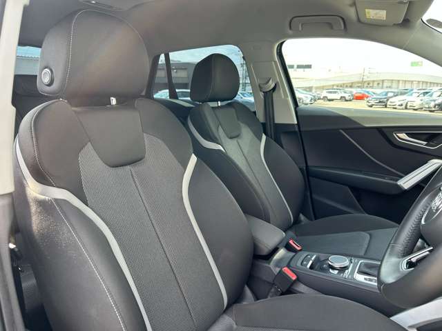 Audi Q2 11