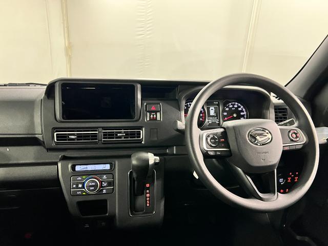 Daihatsu Atrai 5