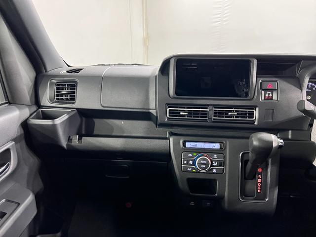Daihatsu Atrai 6