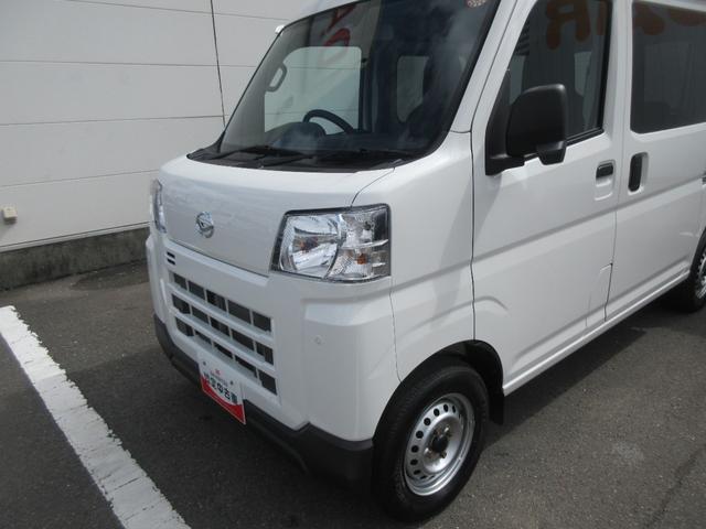 Daihatsu Hijet Cargo 7