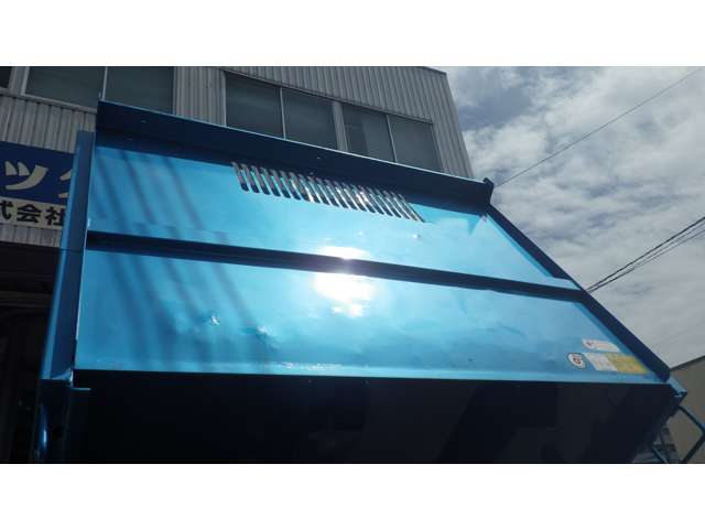 Mitsubishi Fuso Canter 12