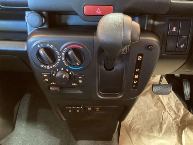 Suzuki Every 9