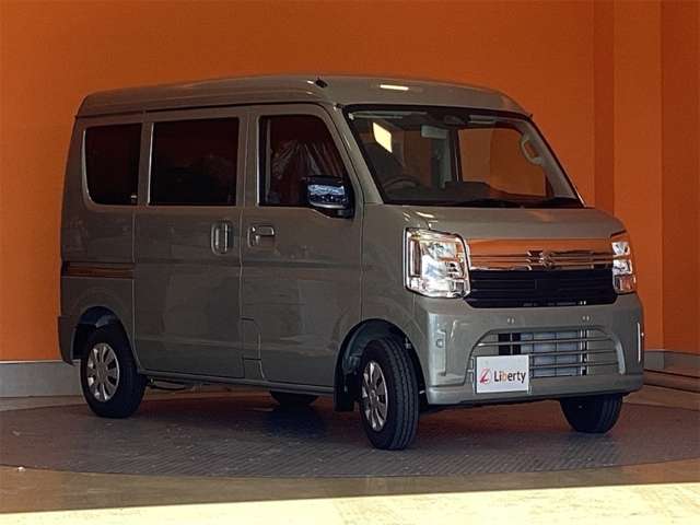 Suzuki Every 8