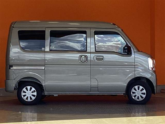 Suzuki Every 9