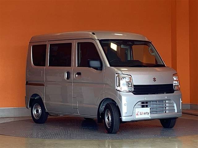 Suzuki Every 8