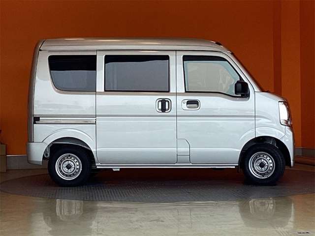 Suzuki Every 9