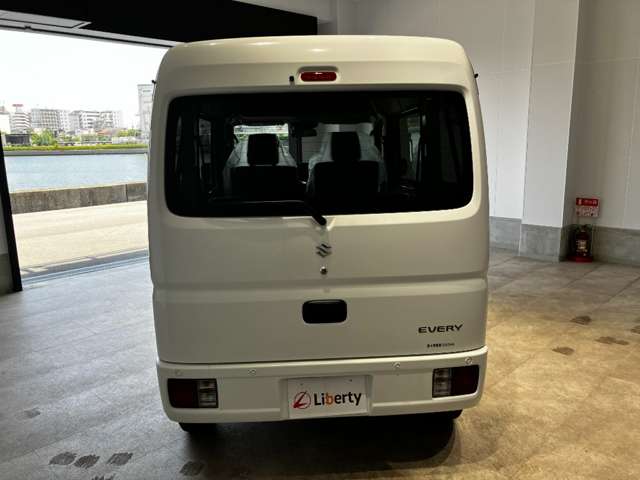 Suzuki Every 12