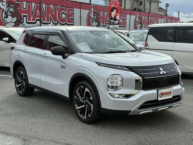 Mitsubishi Outlander PHEV 8